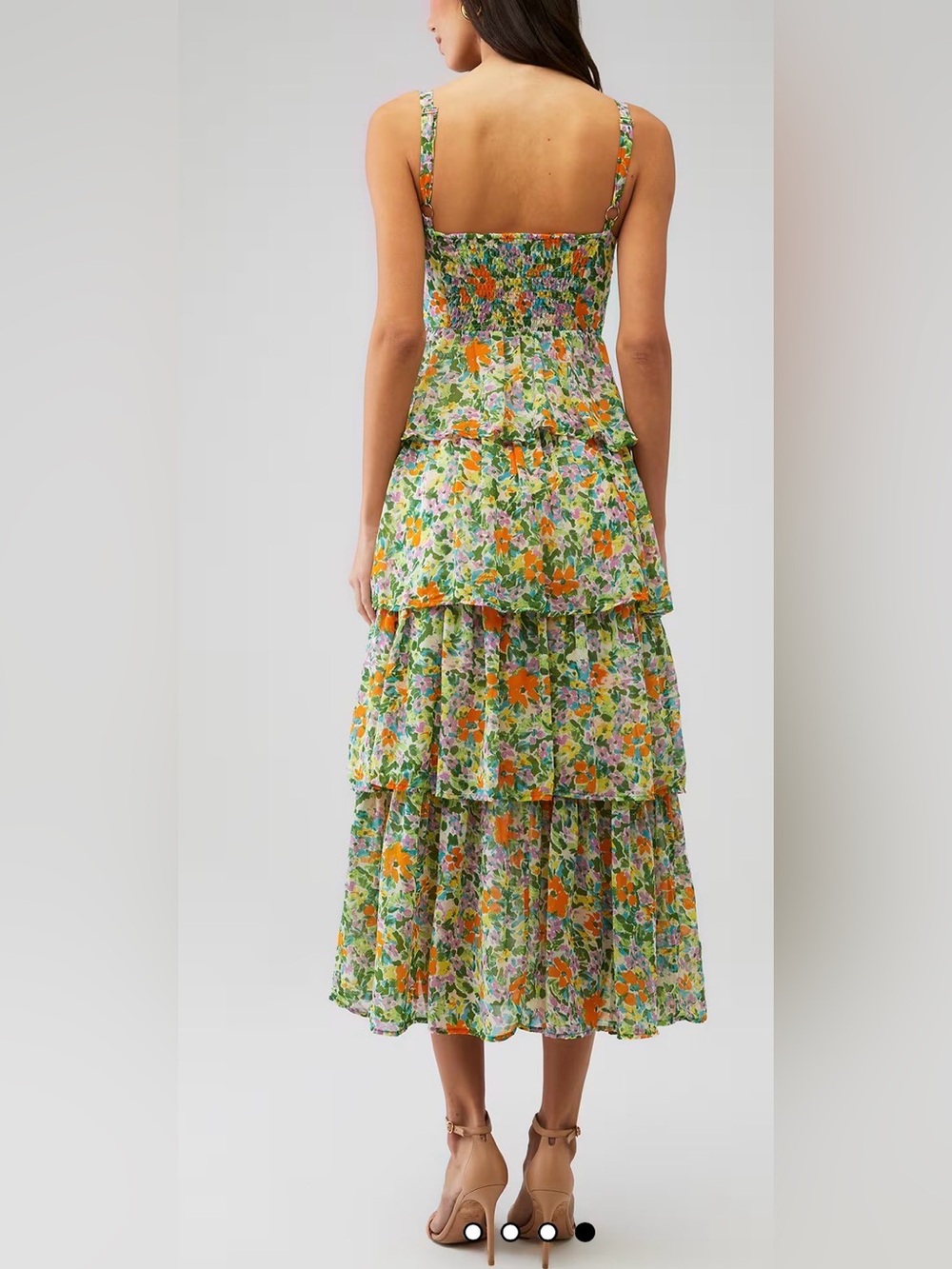 ASTR midsummer green floral tiered dress. Medium - Picture 3 of 7